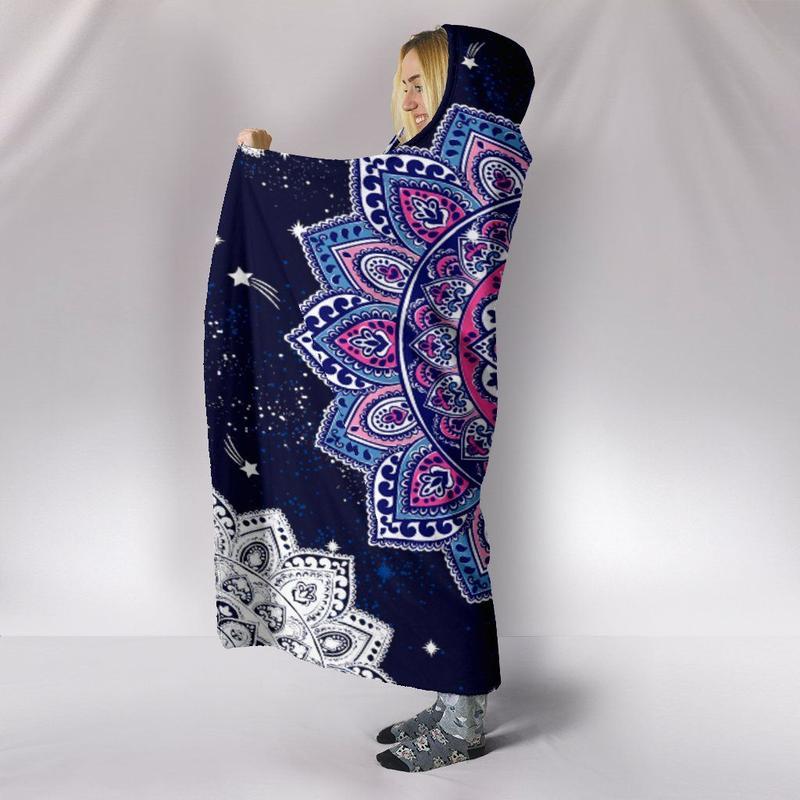 Blanket Hoodie - Mandala Purple Blue