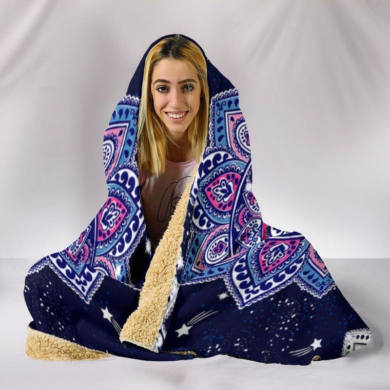 Blanket Hoodie - Mandala Purple Blue
